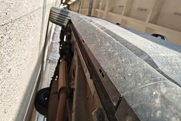 Used BYD Song Pro 2019 1.5T Automatic Prestige Model Right Side Sill