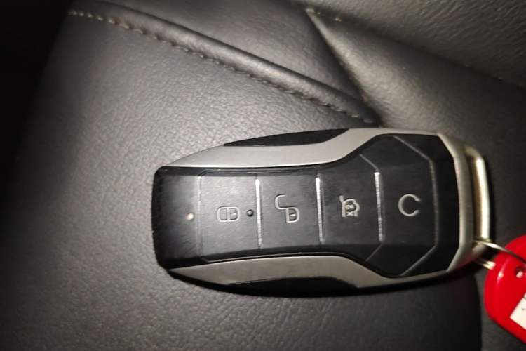 Used BYD Song Pro 2019 1.5T Automatic Luxury Model Vehicle Key