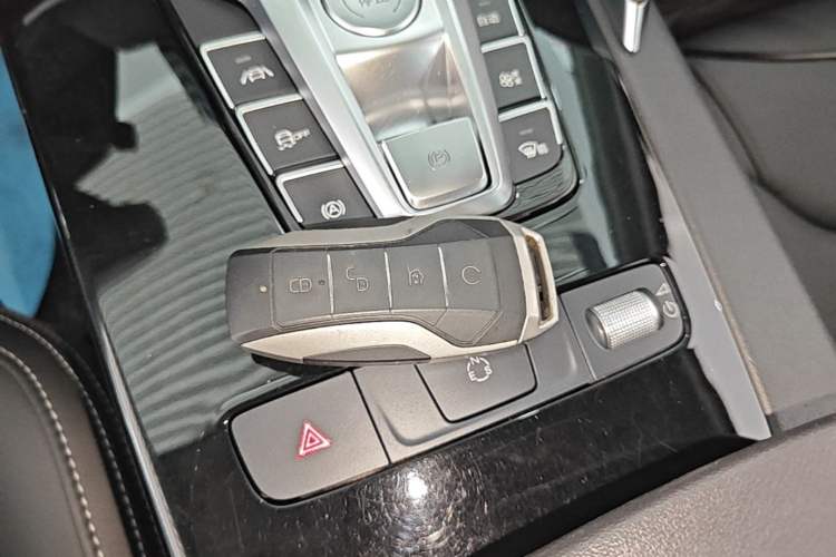 Used BYD Song Pro 2019 1.5T Automatic Luxury Model Vehicle Key