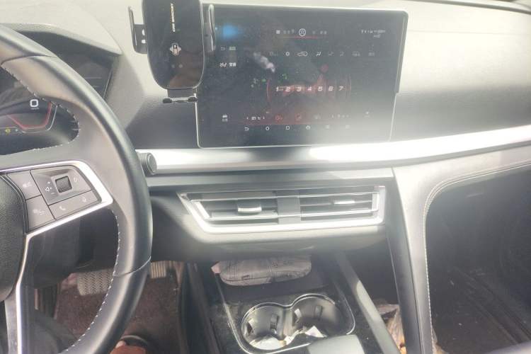 Used BYD Song Pro 2019 1.5T Automatic Luxury Model Audio And AC Panel