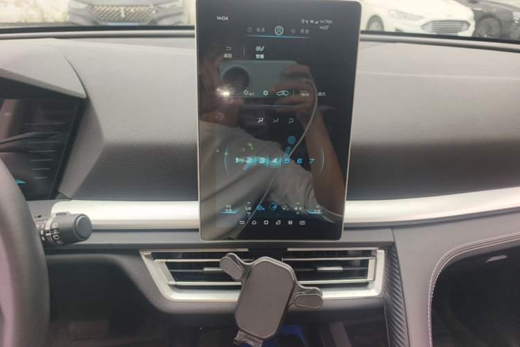 Used BYD Song Pro 2019 1.5T Automatic Luxury Model Audio And AC Panel
