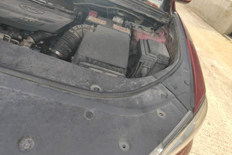 Used BYD Song Pro 2019 1.5T Automatic Luxury Model Engine Bay Left