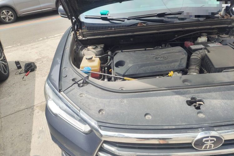 Used BYD Song Pro 2019 1.5T Automatic Luxury Model Engine Bay Right