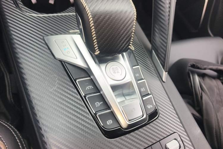 Used BYD Song Pro 2019 1.5T Automatic Luxury Model Gear Lever