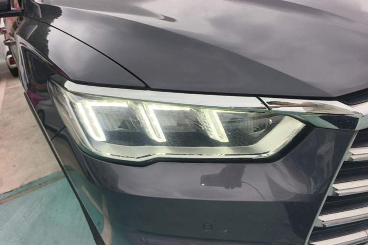 Used BYD Song Pro 2019 1.5T Automatic Luxury Model Right Front Headlight