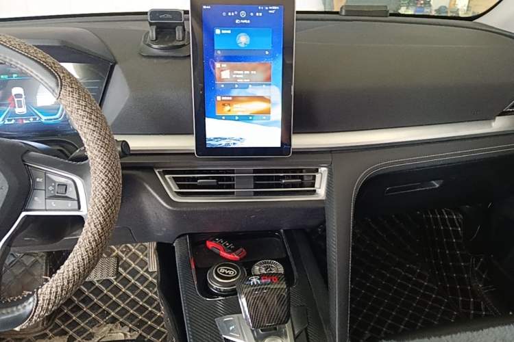 Used BYD Song Pro 2019 1.5T Automatic Luxury Model Audio And AC Panel