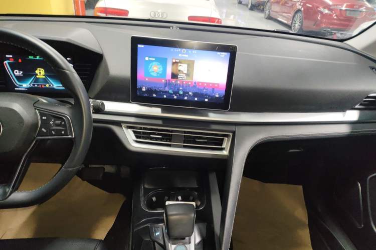 Used BYD Song Pro 2019 1.5T Automatic Prestige Model Audio And AC Panel