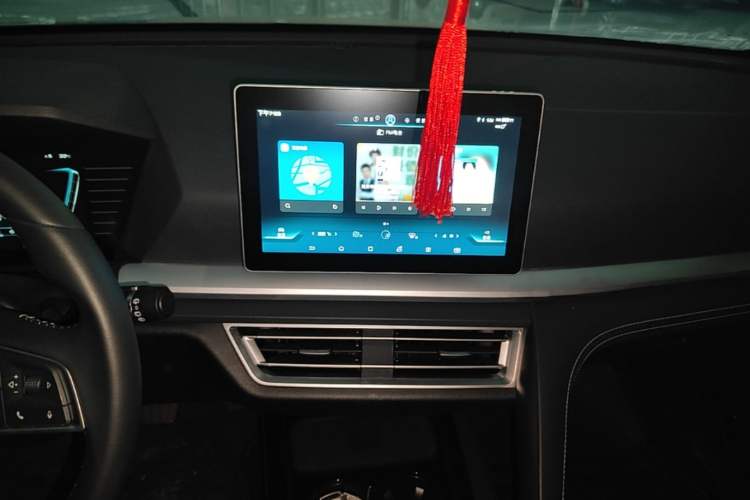 Used BYD Song Pro 2019 1.5T Automatic Elite Edition Audio And AC Panel