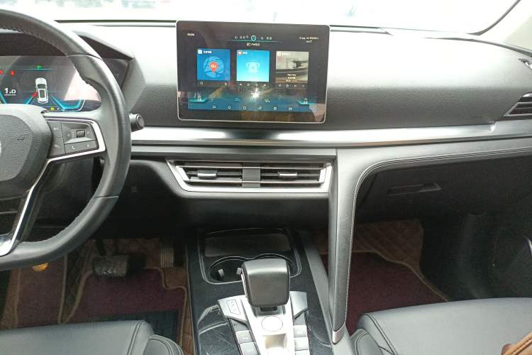 Used BYD Song Pro 2019 1.5T Automatic Elite Edition Audio And AC Panel