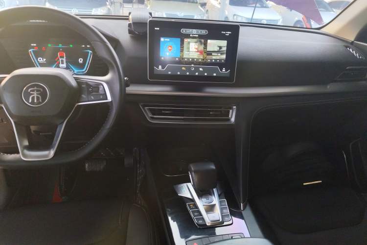 Used BYD Song Pro 2019 1.5T Automatic Elite Edition Audio And AC Panel