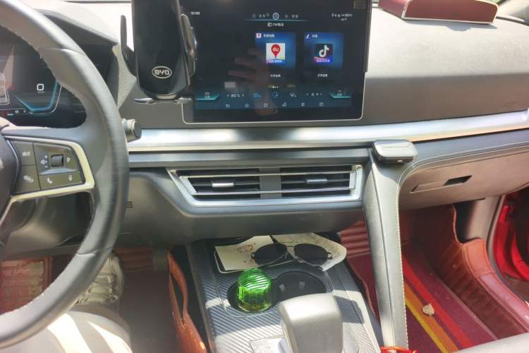 Used BYD Song Pro 2019 1.5T Automatic Luxury Model Audio And AC Panel