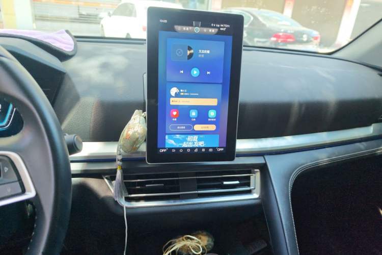 Used BYD Song Pro 2019 1.5T Automatic Elite Edition Audio And AC Panel