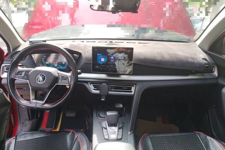Used BYD Song Pro 2019 1.5T Automatic Luxury Model Center Console