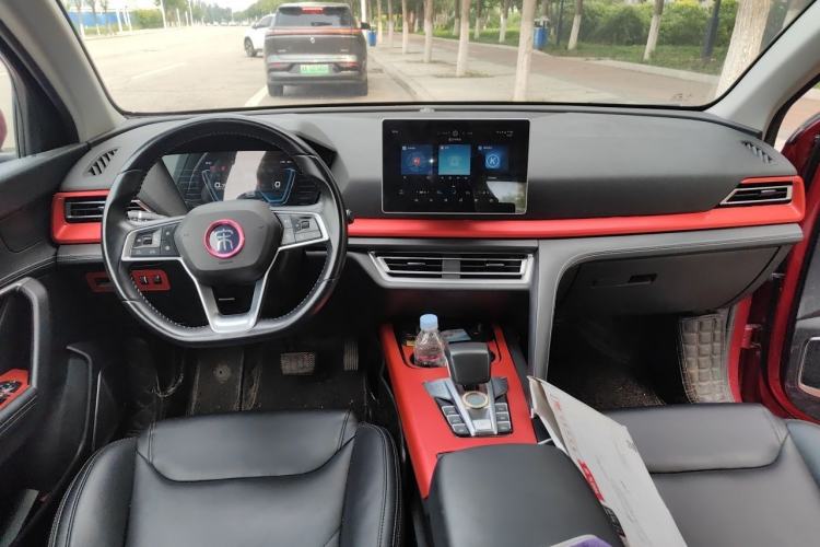 Used BYD Song Pro 2019 1.5T Automatic Luxury Model Center Console