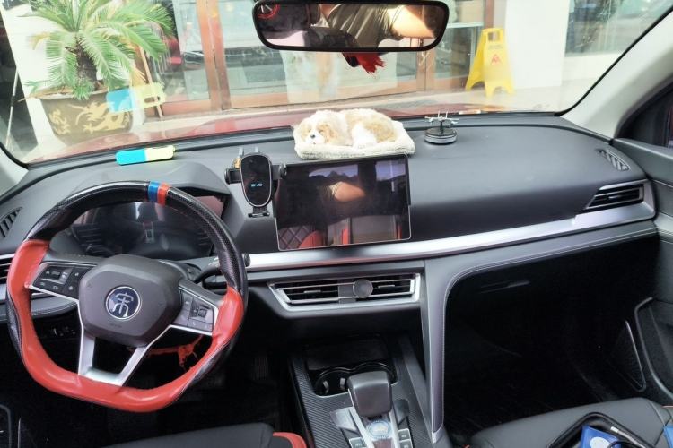 Used BYD Song Pro 2019 1.5T Automatic Prestige Model Center Console