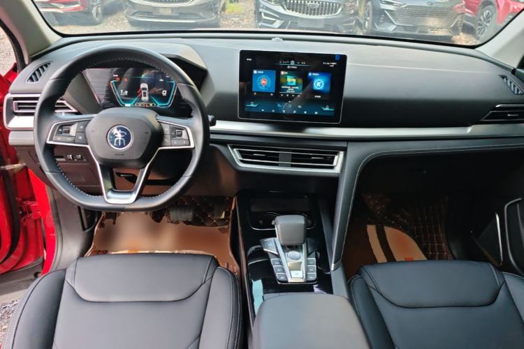 Used BYD Song Pro 2019 1.5T Automatic Luxury Model Center Console