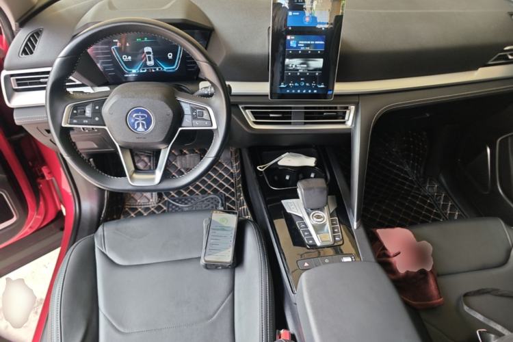 Used BYD Song Pro 2019 1.5T Automatic Luxury Model Center Console