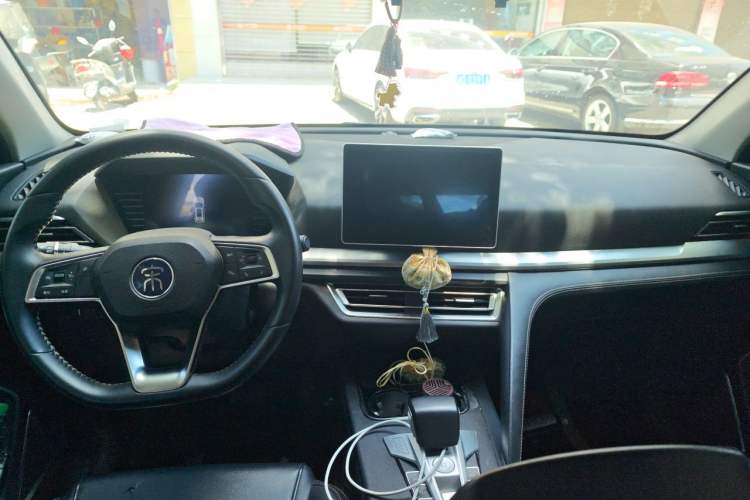Used BYD Song Pro 2019 1.5T Automatic Elite Edition Center Console