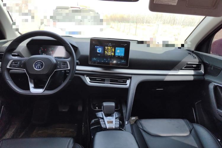 Used BYD Song Pro 2019 1.5T Automatic Luxury Model Center Console