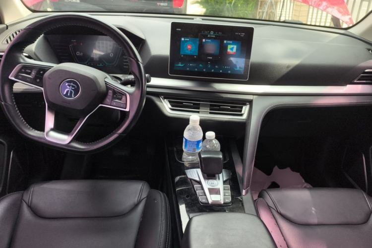 Used BYD Song Pro 2019 1.5T Automatic Luxury Model Center Console