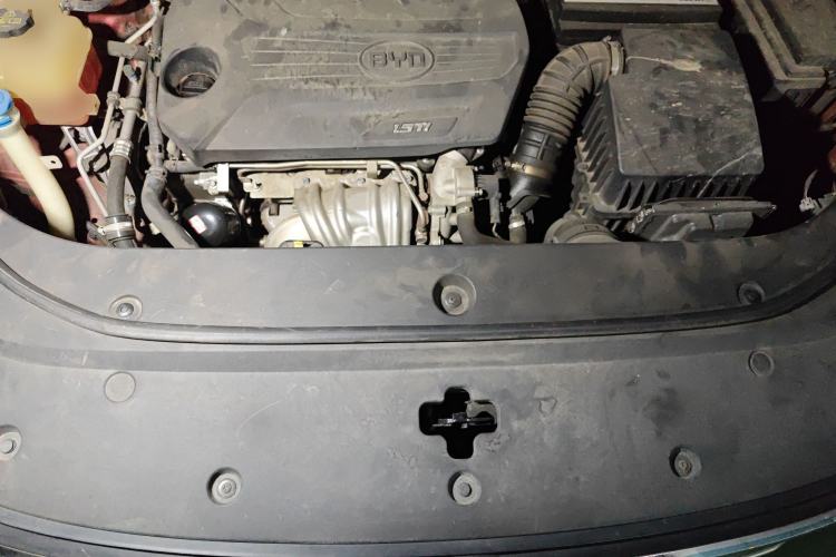 Used BYD Song Pro 2019 1.5T Automatic Prestige Model Engine Bay