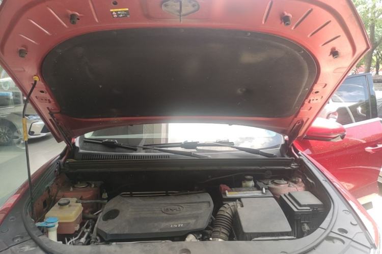 Used BYD Song Pro 2019 1.5T Automatic Prestige Model Engine Bay
