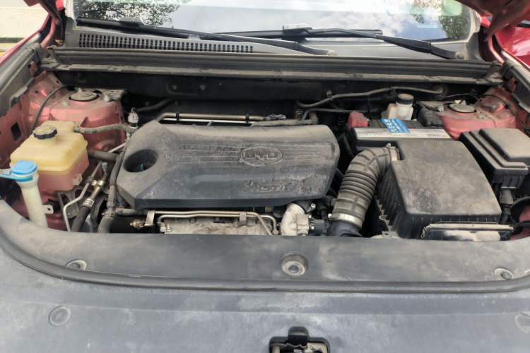 Used BYD Song Pro 2019 1.5T Automatic Luxury Model Engine Bay