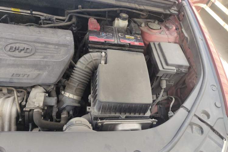Used BYD Song Pro 2019 1.5T Automatic Luxury Model Engine Bay Left