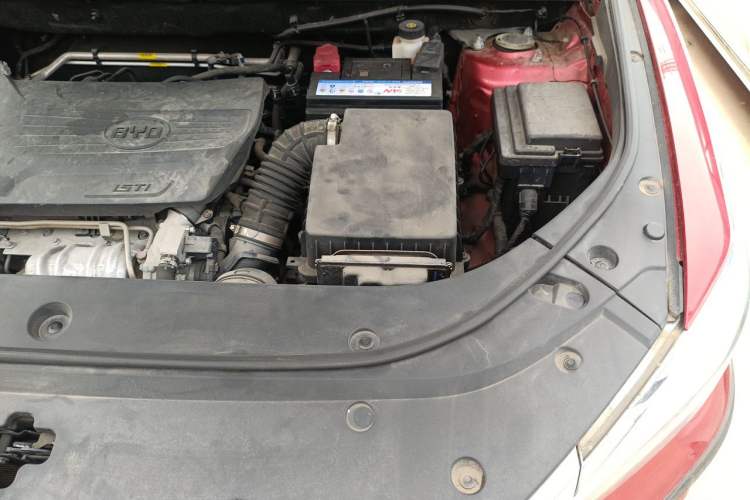 Used BYD Song Pro 2019 1.5T Automatic Luxury Model Engine Bay Left