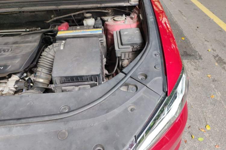 Used BYD Song Pro 2019 1.5T Automatic Elite Edition Engine Bay Left