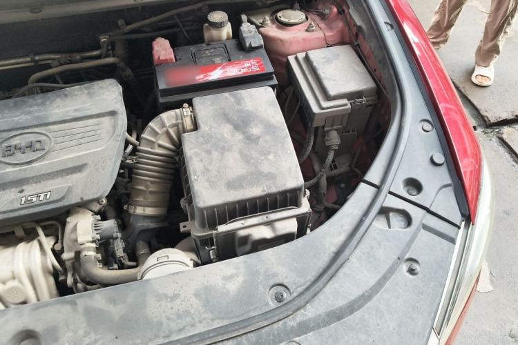 Used BYD Song Pro 2019 1.5T Automatic Prestige Model Engine Bay Left