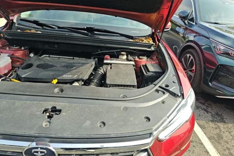 Used BYD Song Pro 2019 1.5T Automatic Prestige Model Engine Bay Left