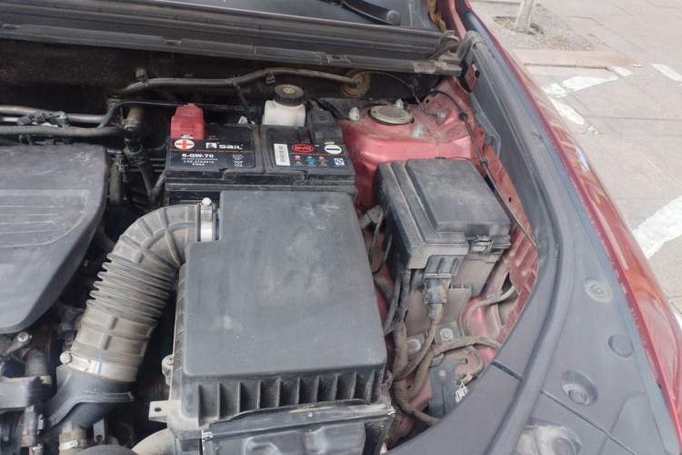 Used BYD Song Pro 2019 1.5T Automatic Elite Edition Engine Bay Left