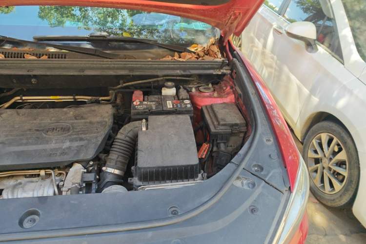 Used BYD Song Pro 2019 1.5T Automatic Elite Edition Engine Bay Left