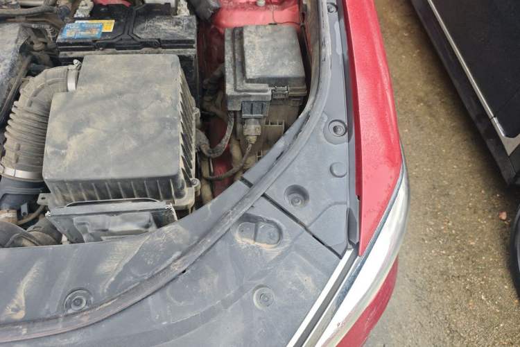 Used BYD Song Pro 2019 1.5T Automatic Elite Edition Engine Bay Left