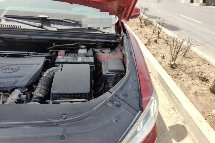 Used BYD Song Pro 2019 1.5T Automatic Luxury Model Engine Bay Left