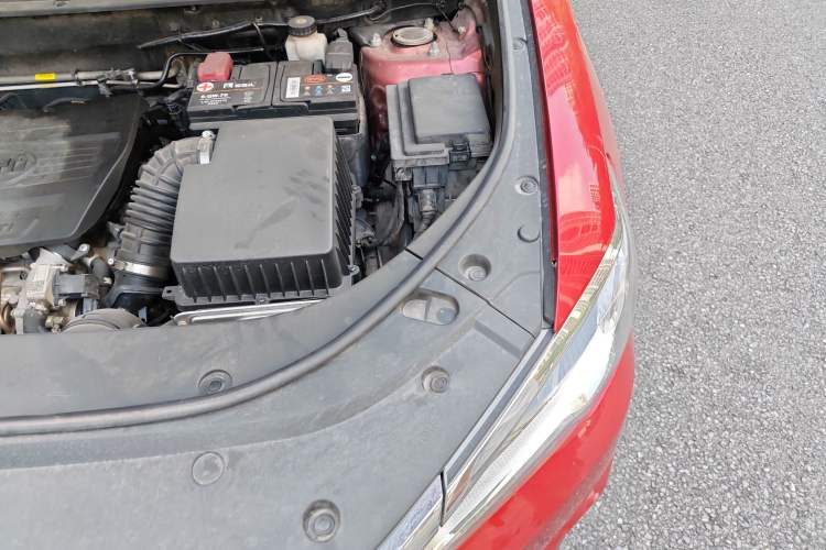 Used BYD Song Pro 2019 1.5T Automatic Luxury Model Engine Bay Left