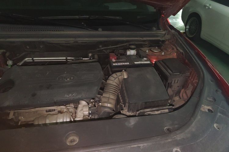 Used BYD Song Pro 2019 1.5T Automatic Luxury Model Engine Bay Left