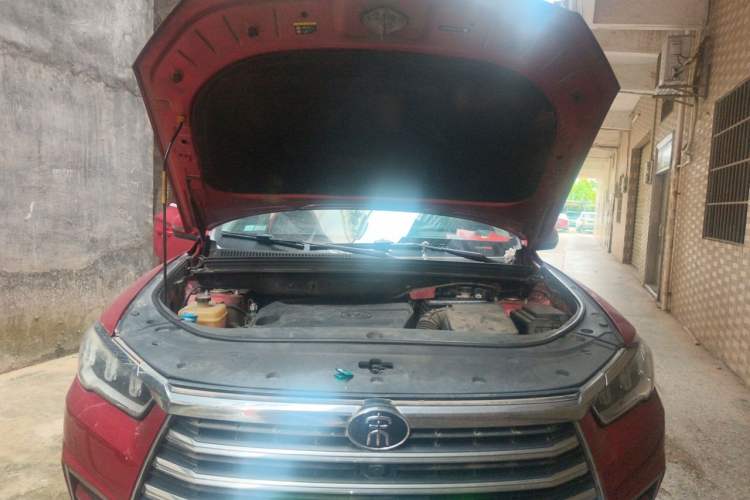 Used BYD Song Pro 2019 1.5T Automatic Elite Edition Engine Bay
