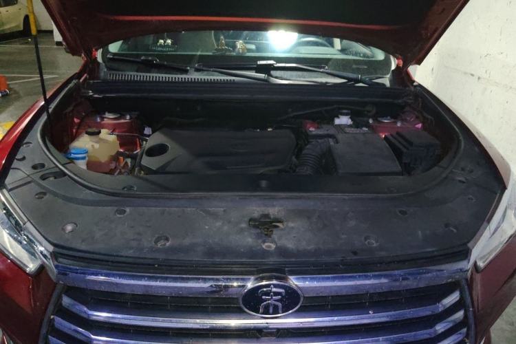 Used BYD Song Pro 2019 1.5T Automatic Luxury Model Engine Bay