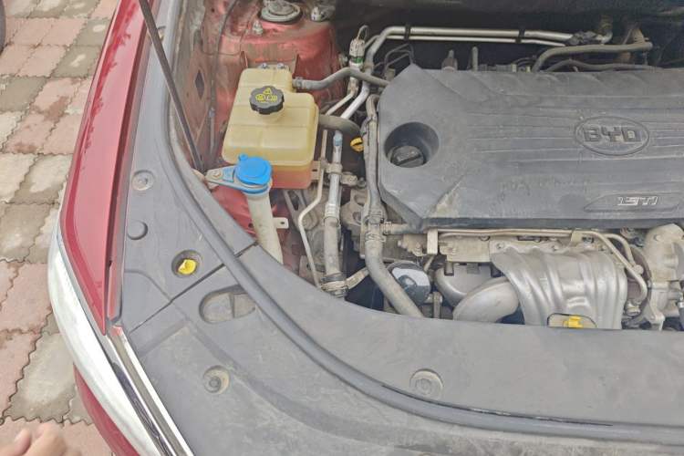 Used BYD Song Pro 2019 1.5T Automatic Elite Edition Engine Bay Right