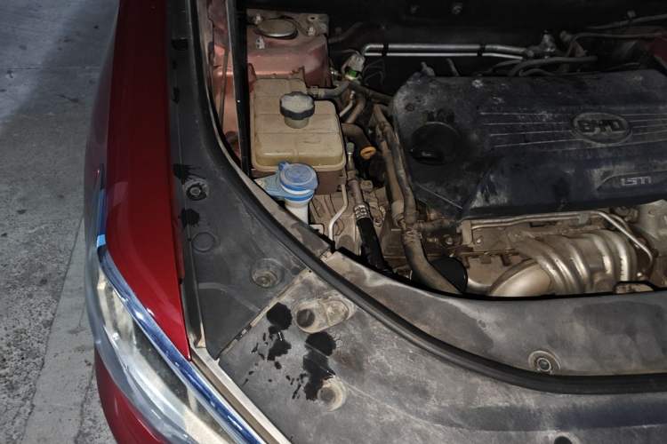 Used BYD Song Pro 2019 1.5T Automatic Luxury Model Engine Bay Right