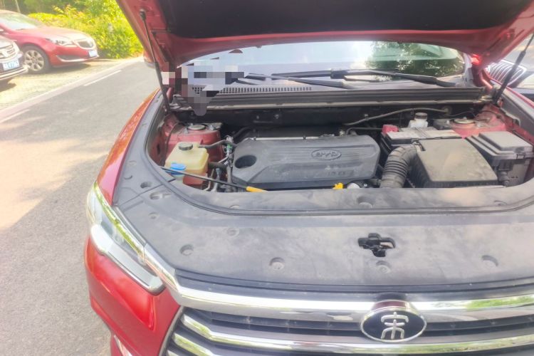 Used BYD Song Pro 2019 1.5T Automatic Elite Edition Engine Bay Right