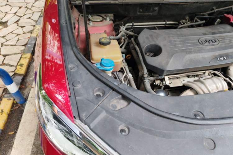 Used BYD Song Pro 2019 1.5T Automatic Elite Edition Engine Bay Right