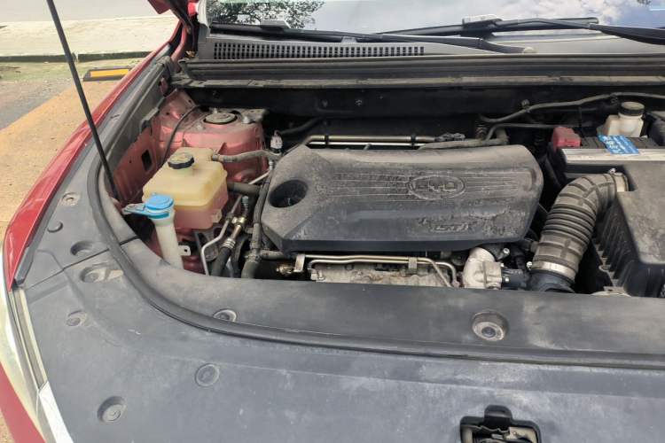 Used BYD Song Pro 2019 1.5T Automatic Luxury Model Engine Bay Right