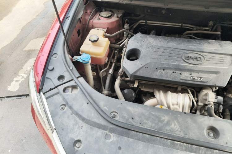 Used BYD Song Pro 2019 1.5T Automatic Prestige Model Engine Bay Right