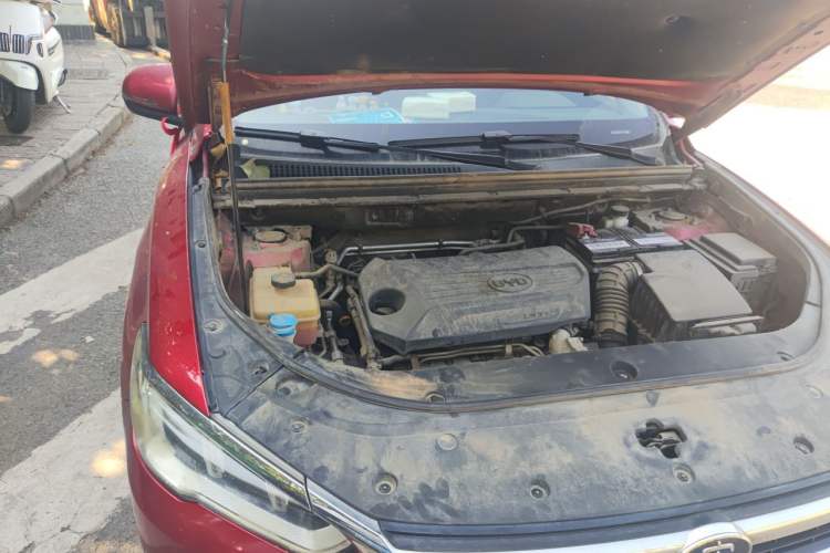 Used BYD Song Pro 2019 1.5T Automatic Elite Edition Engine Bay Right