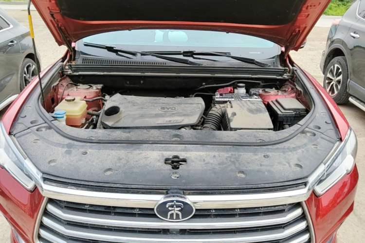 Used BYD Song Pro 2019 1.5T Automatic Luxury Model Engine Bay