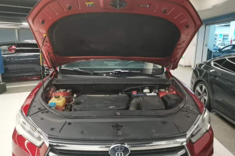 Used BYD Song Pro 2019 1.5T Automatic Luxury Model Engine Bay