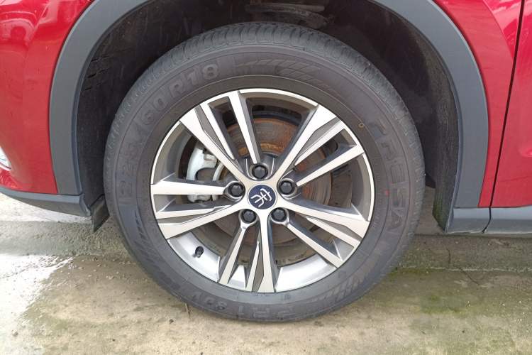 Used BYD Song Pro 2019 1.5T Automatic Elite Edition Exterior 4